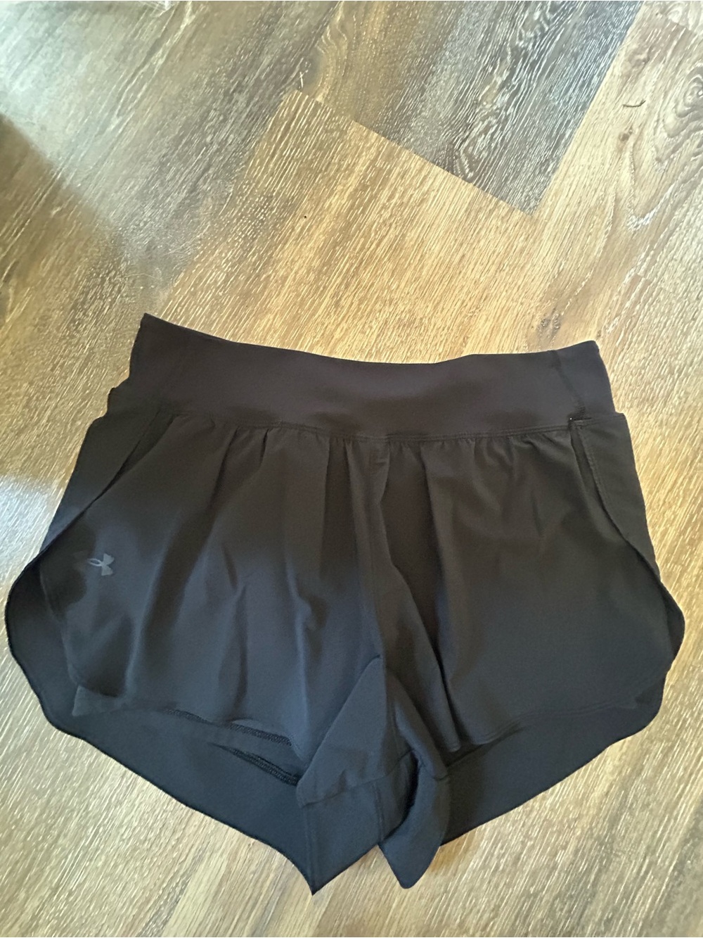 Under Armour Women’s Black Athletic Running Shorts SIZE XL
